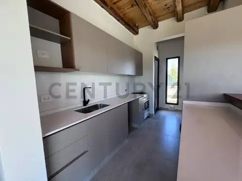 CASA EN VENTA LA QUEBRADA