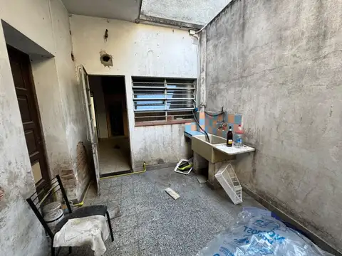 Depto Tipo Casa en Venta 56 años