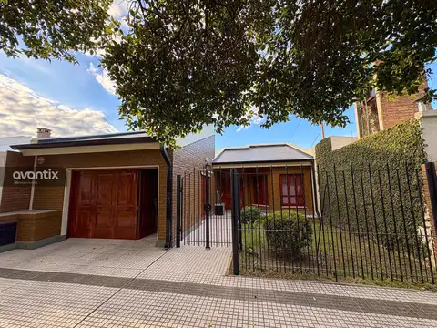 Casa amplia en Barrio Belgrano - Apta Crédito