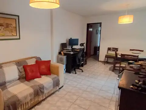 VENTA DPTO 3 DORM MAS COCHERA ALBERDI