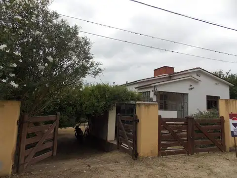VENTA CASA TANTI 4 DORM CERCA DEL RIO