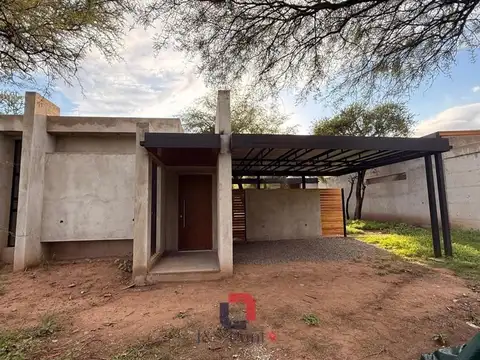 Casa en Venta en Villa Catalina, USD 163.000