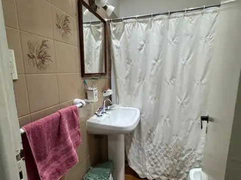 CASA DE ESQUINA EN VENTA: RIOJA 5302- BARRIO AZCUÉNAGA - ROSARIO