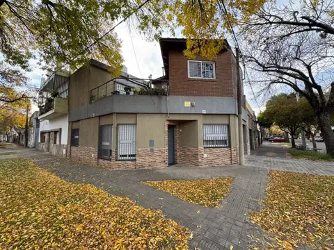 CASA DE ESQUINA EN VENTA: RIOJA 5302- BARRIO AZCUÉNAGA - ROSARIO