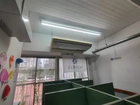 Oficina en Alquiler con 1 cochera