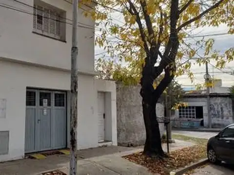 Casas 3 dormitorio garage Venta centro Villa Constitucion