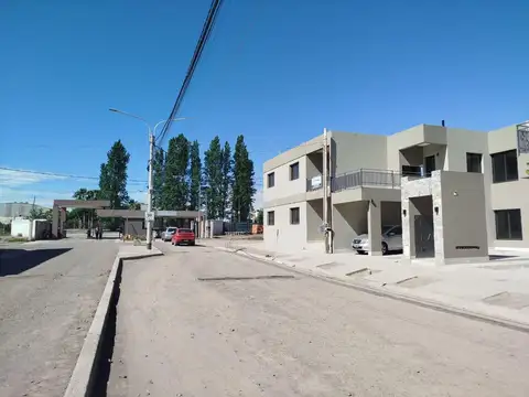 Dpto en Venta - Calle Elpidio Gonzalez - Barrio Rincon Veneto
