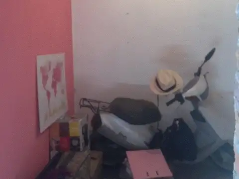 Casa 9 ambientes con 2 baños