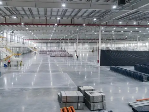 AV. DE LOS CONSTITUYENTES 515 - 12.000 M2