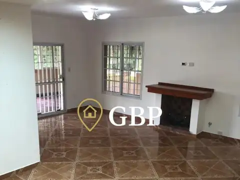Casa 4 ambientes con 3 baños