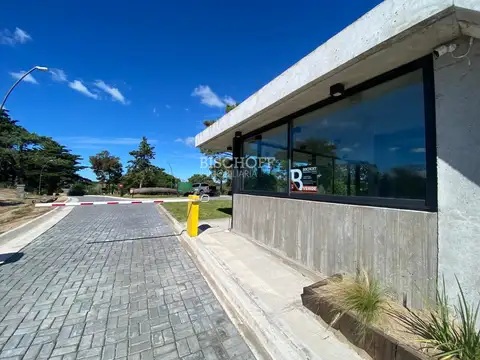 Terreno en Venta en Sur, USD 871.000