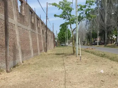 Venta/Financiacion/Permutas Terreno Comercial Apto Desarrollo. Fisherton