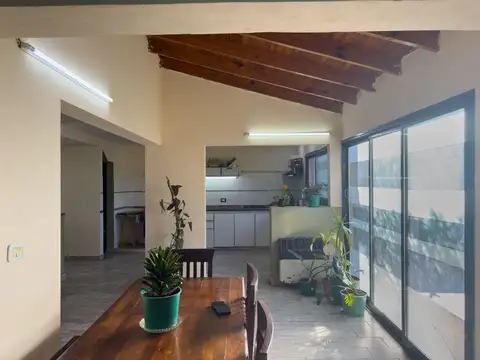 CASA EN VENTA EN VILLA ELISA