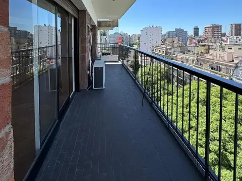 Departamento 4 ambientes con 3 baños