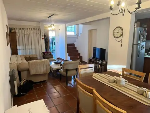 Casa en Venta con 1 cochera