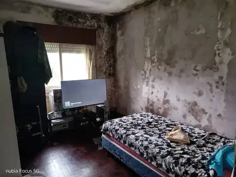 VENTA DE CASA 3 AMBIENTES A RECICLAR- VILLA DE MAYO GRAN OPORTUNIDAD
