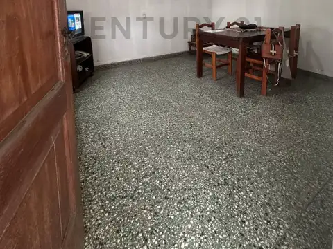 Casa en Venta a Reciclar en Los Hornos