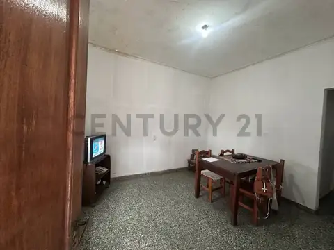 Casa en Venta en Los Hornos, USD 37.000