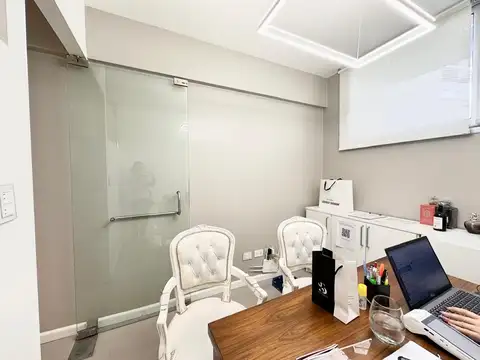 Oficina 4 ambientes con 1 baño