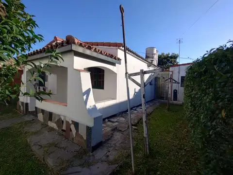 Depto Tipo Casa en Alquiler de 2 dormitorios