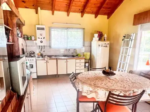 Casa 2 ambientes con 1 baño