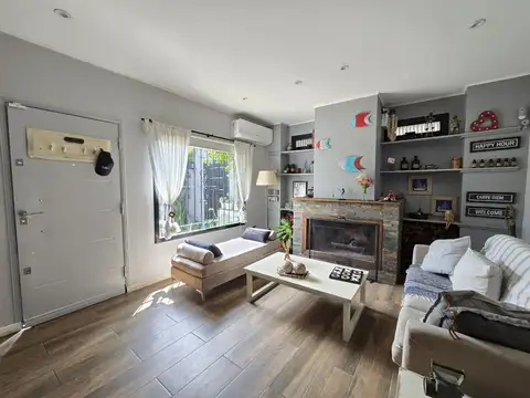 Depto Tipo Casa en Venta de 4 ambientes