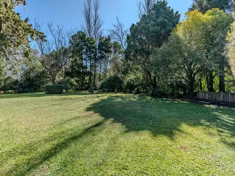 Casa en VENTA - 4 Dormitorios, Galeria y Jardin, Barrio El Cielo, Roldan