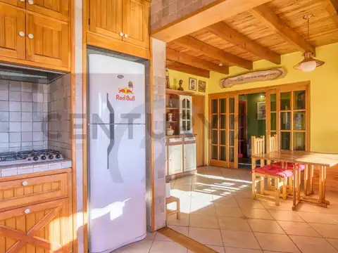 AGOSTINI 200, Piso 0