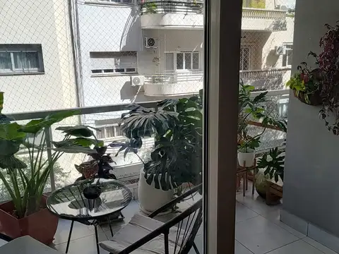 PISO CON DEPENDENCIA - COCHERA Y BAULERA - SIN MUEBLES