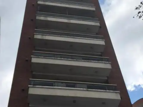 44 e/ 11 y 12