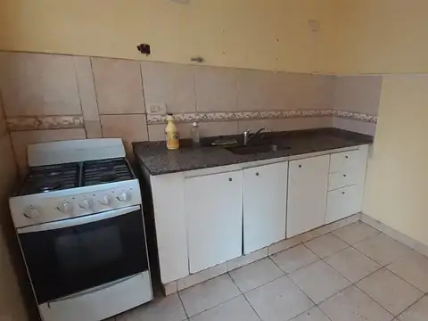 Depto Tipo Casa en Alquiler de 3 ambientes