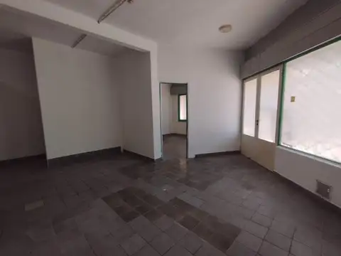 Corrientes y Bv. Segui