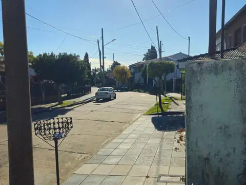 VENTA DUPLEX 3 AMB A REFACCIONAR LOMAS DEL MIRADOR