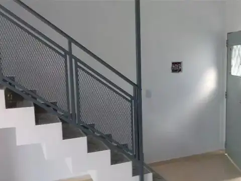 AV DON BOSCO 2500, Piso 1