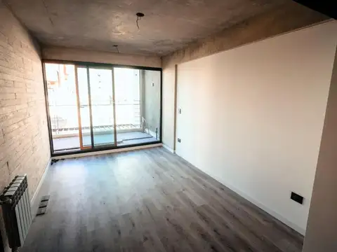 TRÍPLEX A ESTRENAR CON TERRAZA Y PILETA PROPIA–VISTA AL RÍO