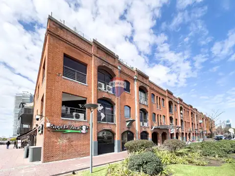 Avenida Alicia Moreau de Justo 1700