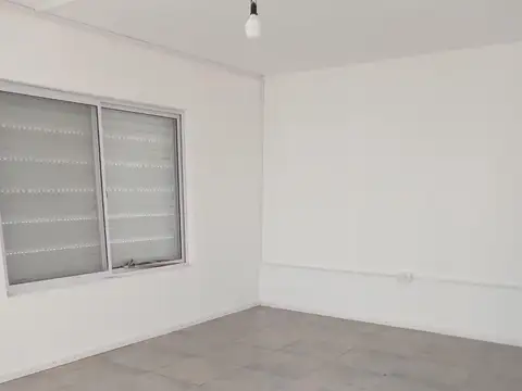 Casa 5 ambientes con 1 baño