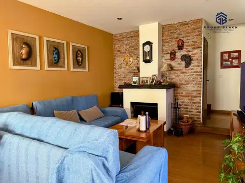 Casa 7 ambientes con 4 baños