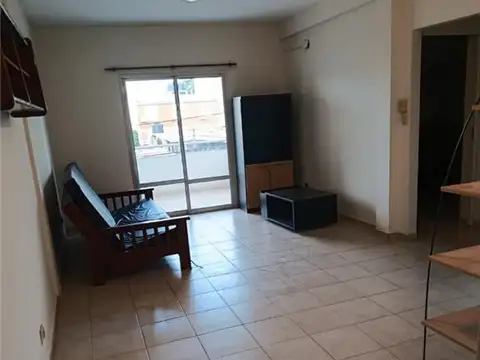 Departamento en Alquiler en Villa Central Norte, $ 400.000