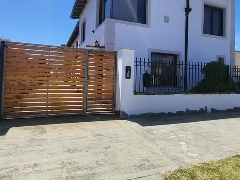 VENTA COMPLEJO DUPLEX MIRAMAR A 1 CUADRA DEL MAR