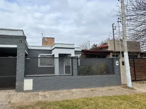 Casa 2 dormitorios - Funes