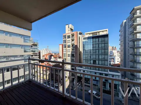 Departamento en Venta en Playa Grande, USD 240.000