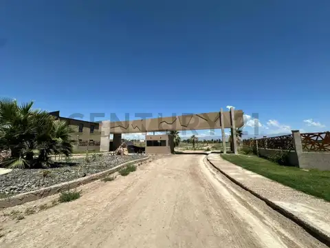 Milagros y Godoy Cruz