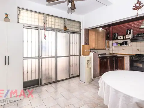 VENTA PH 3 AMBIENTES CON PATIO CASEROS