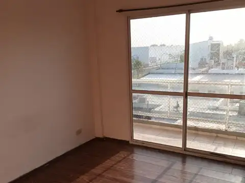 Av. Alberdi 500, Piso 3