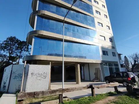 OFICINA EN ALQUILER EN 3 DE FEBRERO AL 100, SAN LORENZO