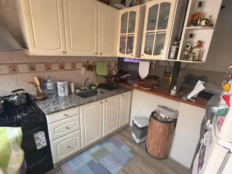 Depto Tipo Casa 4 ambientes con 2 baños