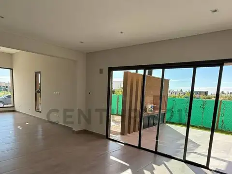 Casa en Venta 1 año