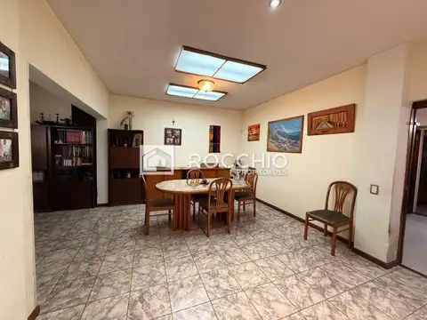 Casa en Venta en Jose Leon Suarez, USD 180.000