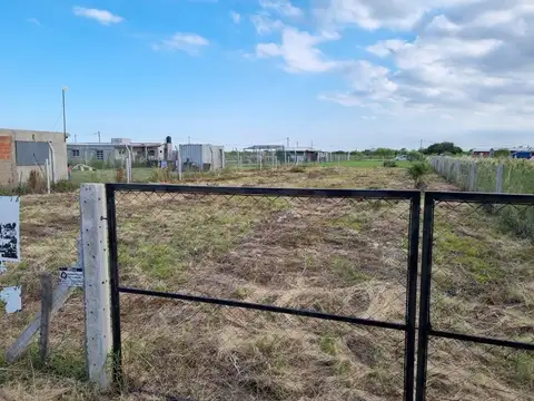Terreno en Venta 49  mts Fondo
